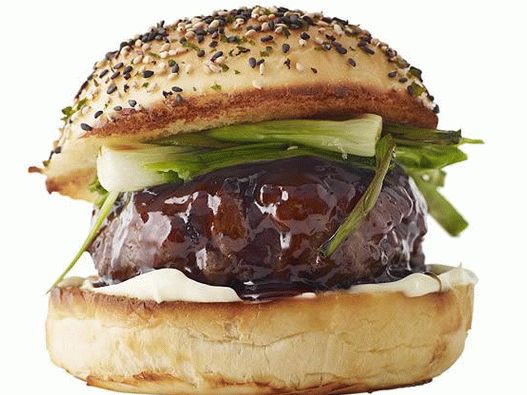 Хамбургер со сос од Хусин (бр. 23)