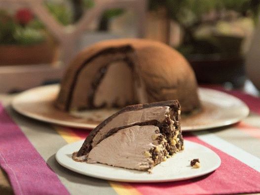 Фото Брауни - слој торта со сладолед