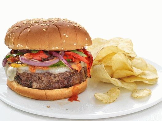 Фото плескавици со бибер и колбаси