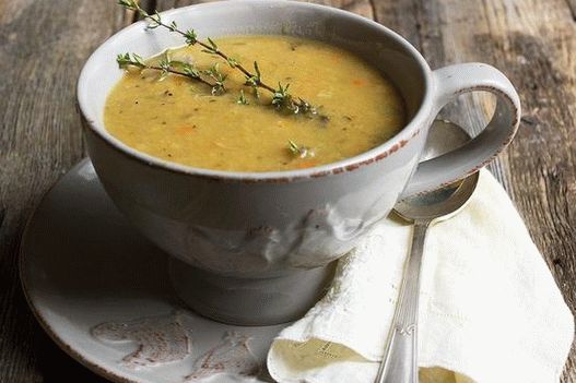 Фотографија од супа од пире од кари од грашок