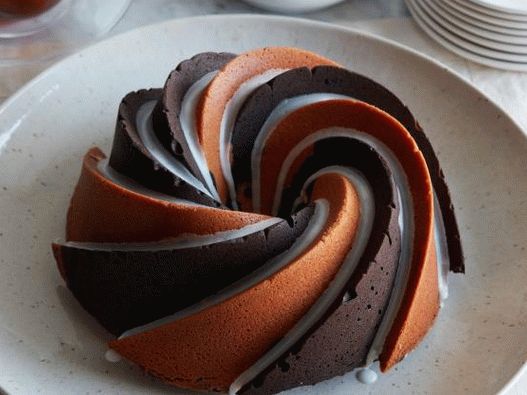 Фото cupcake со чоколадни ванила спирали