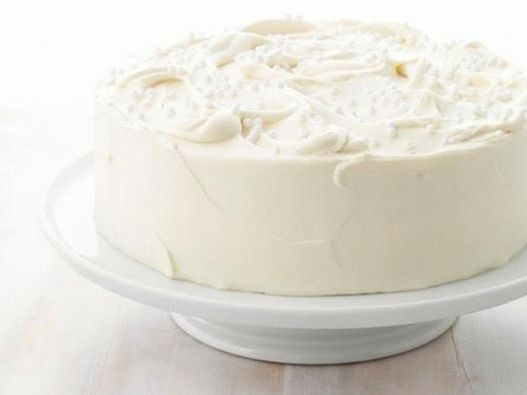 Фото на садот - Бадем торта со шлаг од бело чоколадо