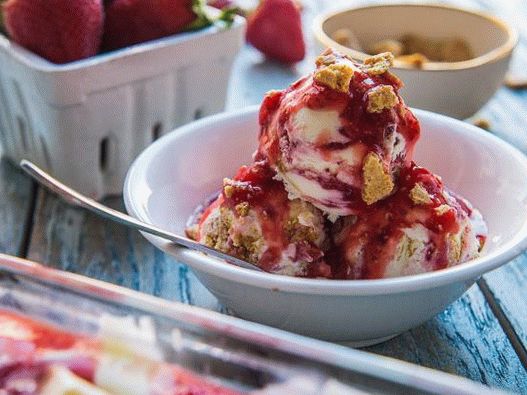 Фото Сладолед со јагодичка од јагоди без сладолед