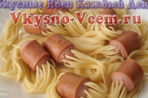 оригинални тестенини со колбаси