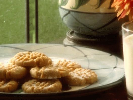 Фото колачиња со путер од кикиритки и слатки
