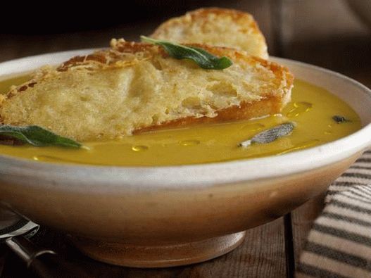 Фотографија на садот - Одлична супа од тиква со најдобрите крутони со пармезан