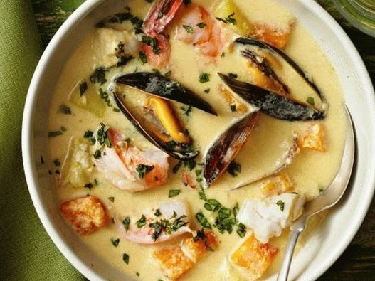 Перу пире од супа од морска храна