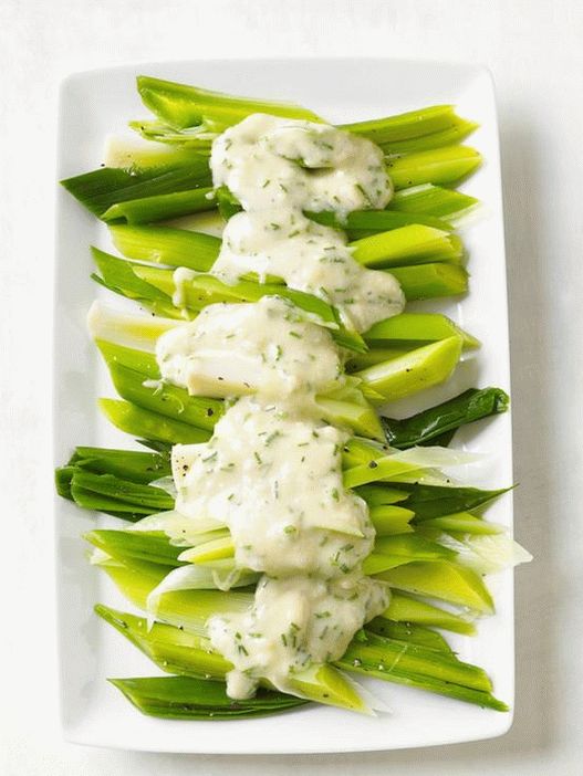 Праз со нежен сос