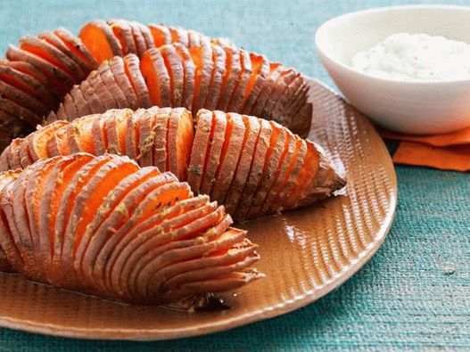 Печен сладок компир Хаселбек