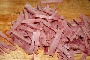Салата за кучиња