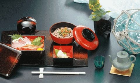 Поставување табела за суши