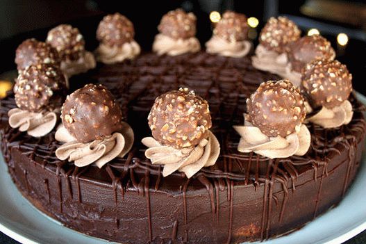 Фото чоколадна чизкејк со торта од ореви