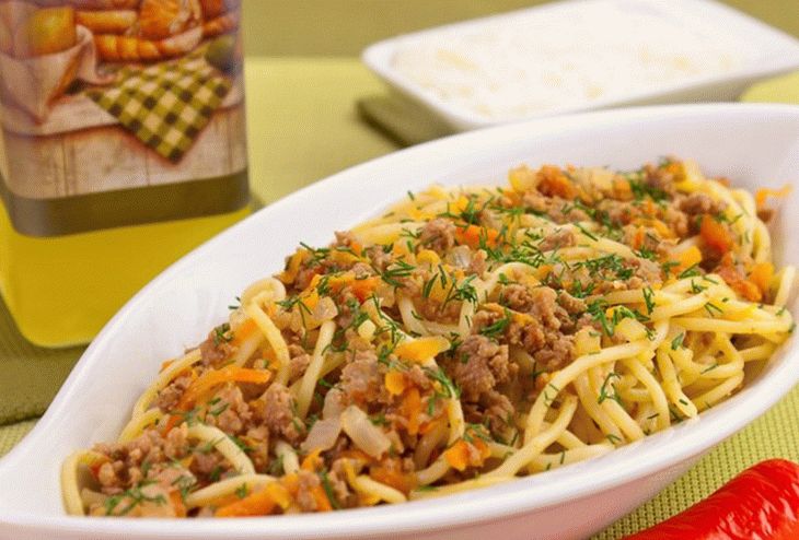 Шпагети во мелено месо
