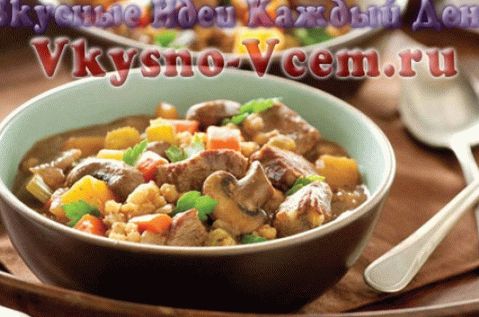 Говедско месо и супа од зеленчук во бавен шпорет