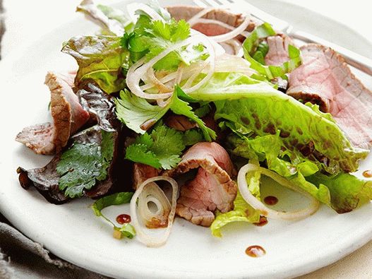 Фото Тајландска салата со говедско месо