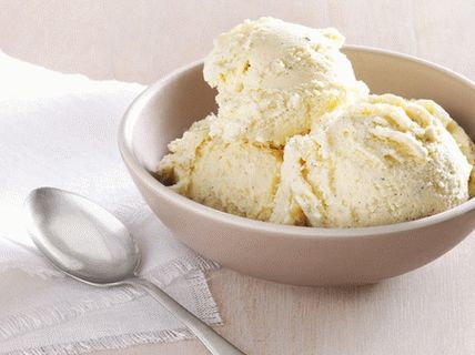 Фото сладолед од ванила со мед